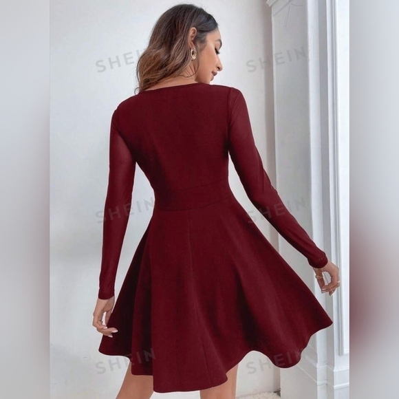 🍷💃SHEIN Frenchy V-Neck Wine Mesh Mini Dress - Aline, Twirl-Worthy Skirt (XS) - Picture 3 of 11